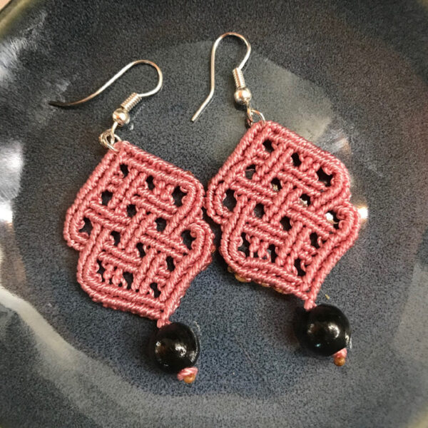 Boucles d'oreilles celtiques roses